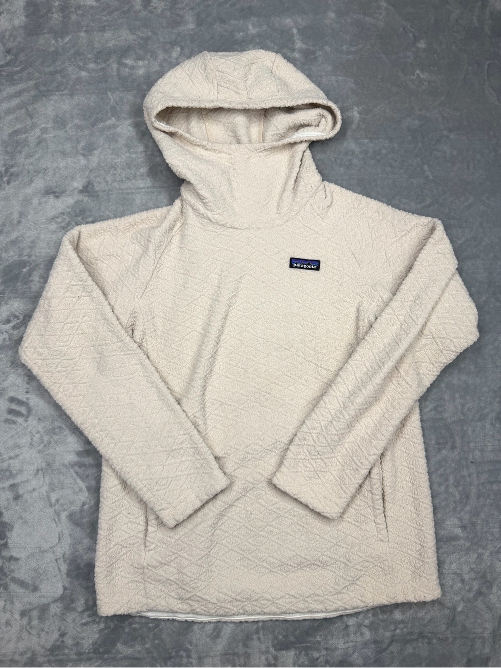 Patagonia Cream Diamond Capra Quilted Hooded Pullover Women's